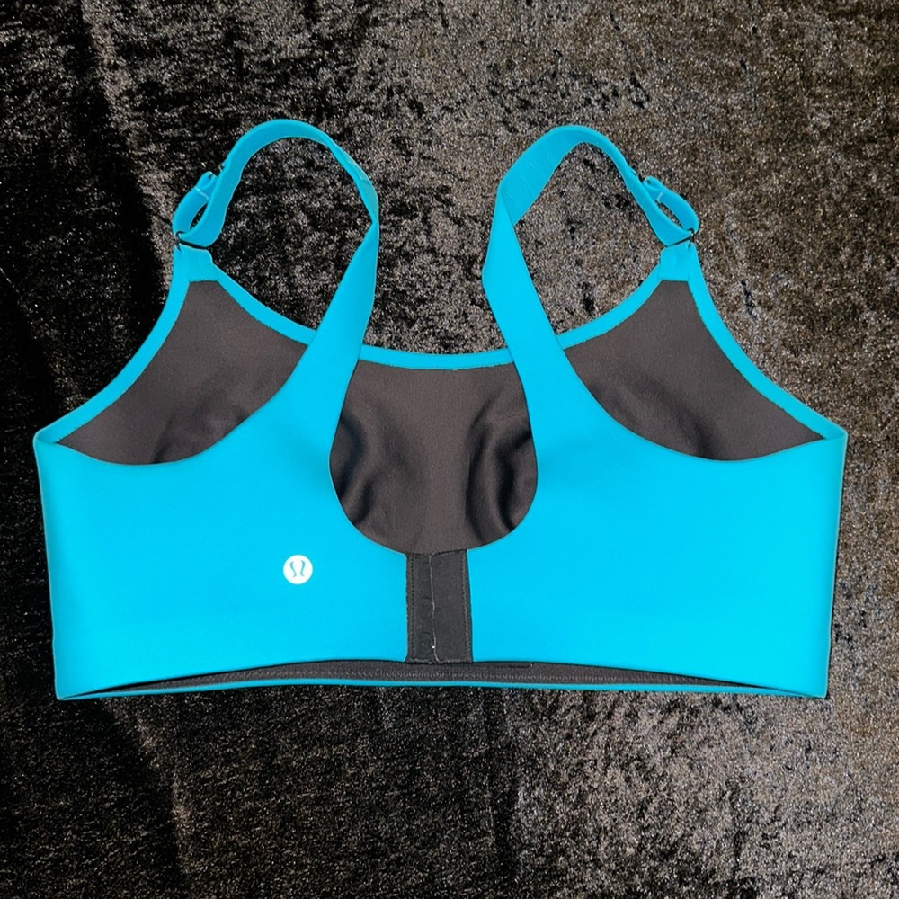 Lululemon Booby Bracer Spry Sports Bra 38DD EUC